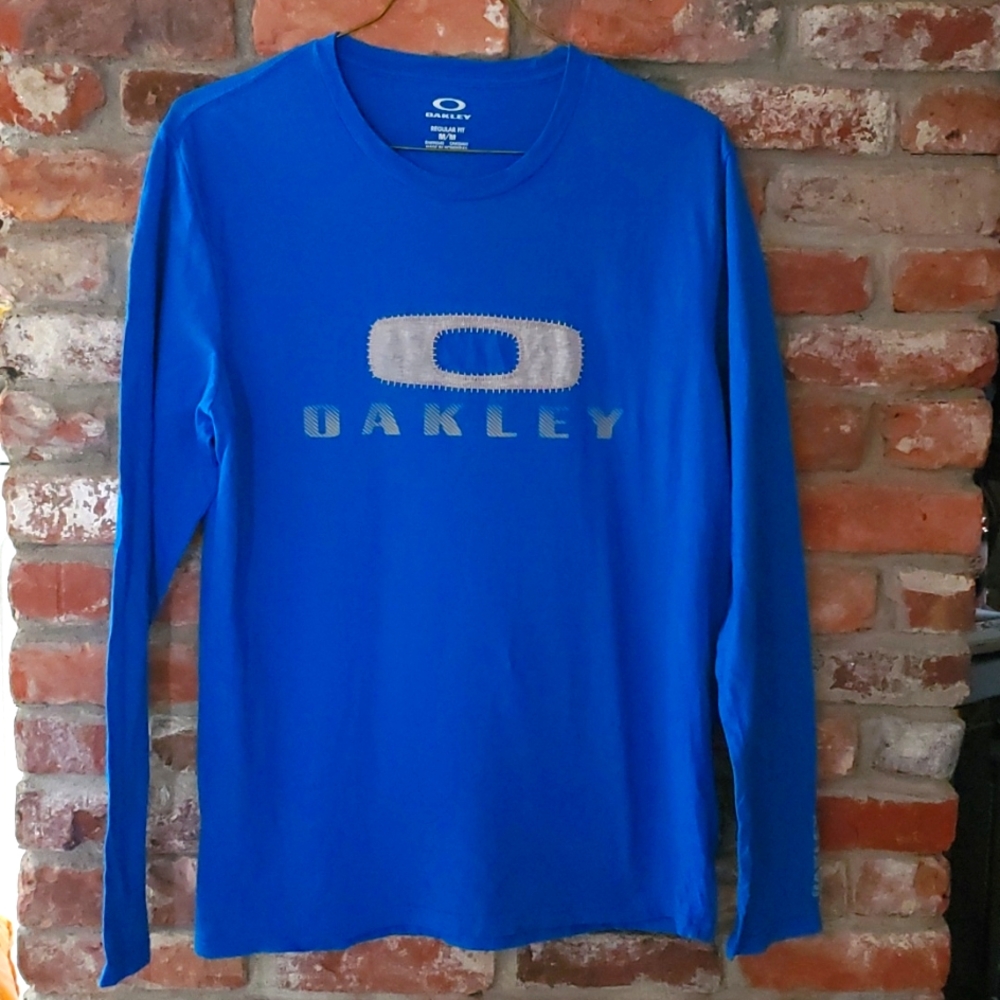 OAKLEY mens athletic shirt